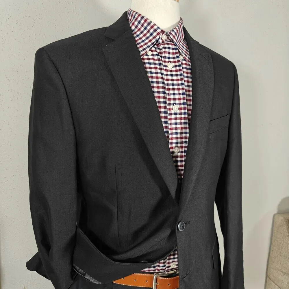 Calvin Klein Men's Sport Coat Blazer Two Button Black Herringbone Poly Blend 42R